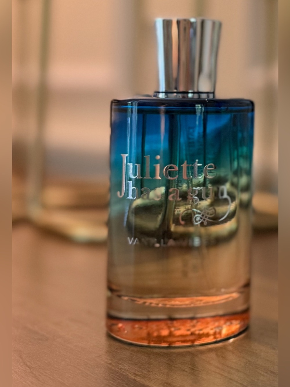 Juliette Has a Gun Vanilla Vibes - 
3.3 fl.oz | 100 ml